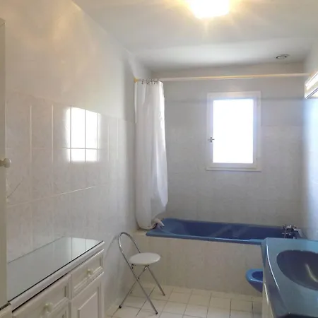 Georges De Didonne - Maison Individuelle - Proche Des Commerces *